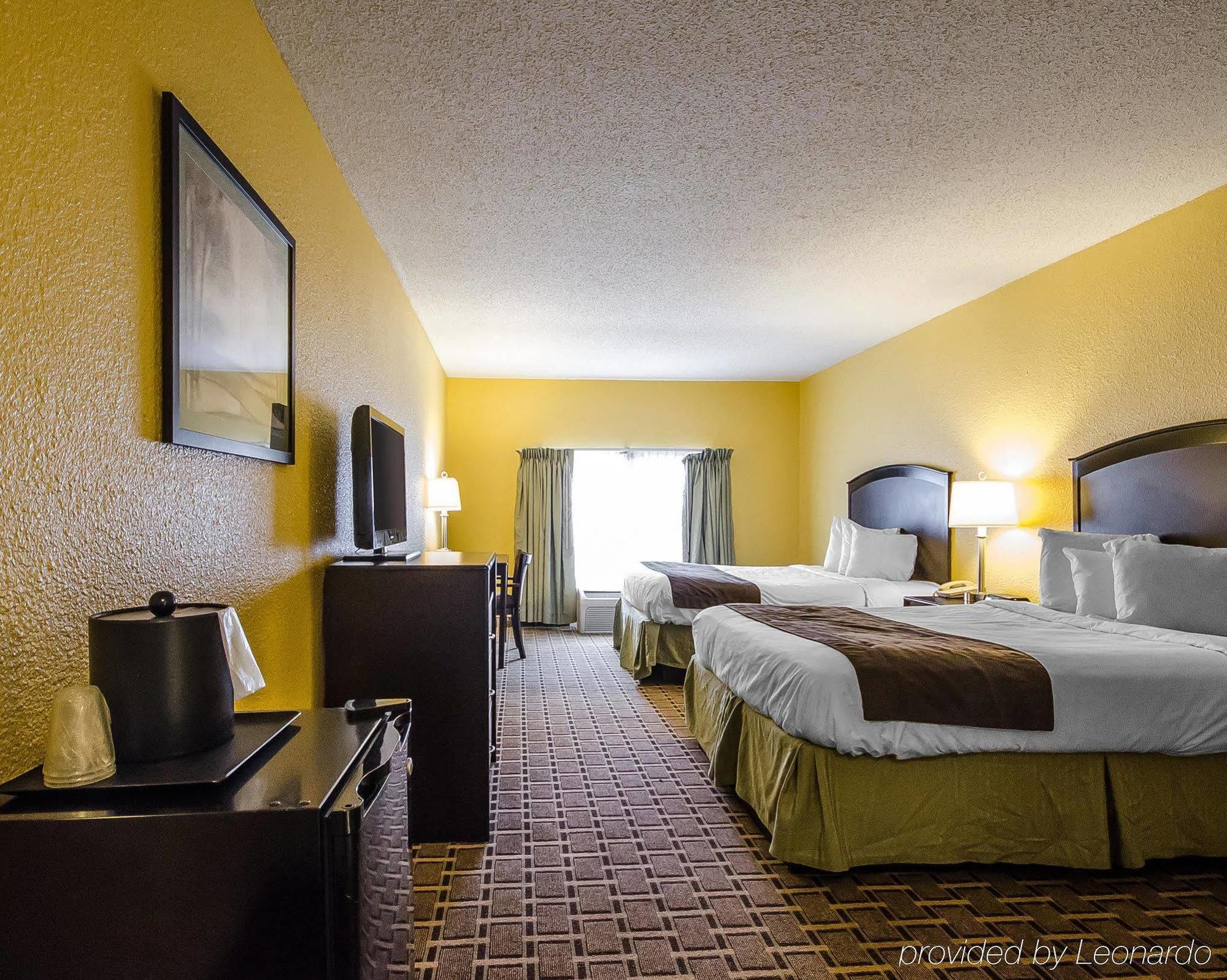 Quality Inn Вінсенс Екстер'єр фото