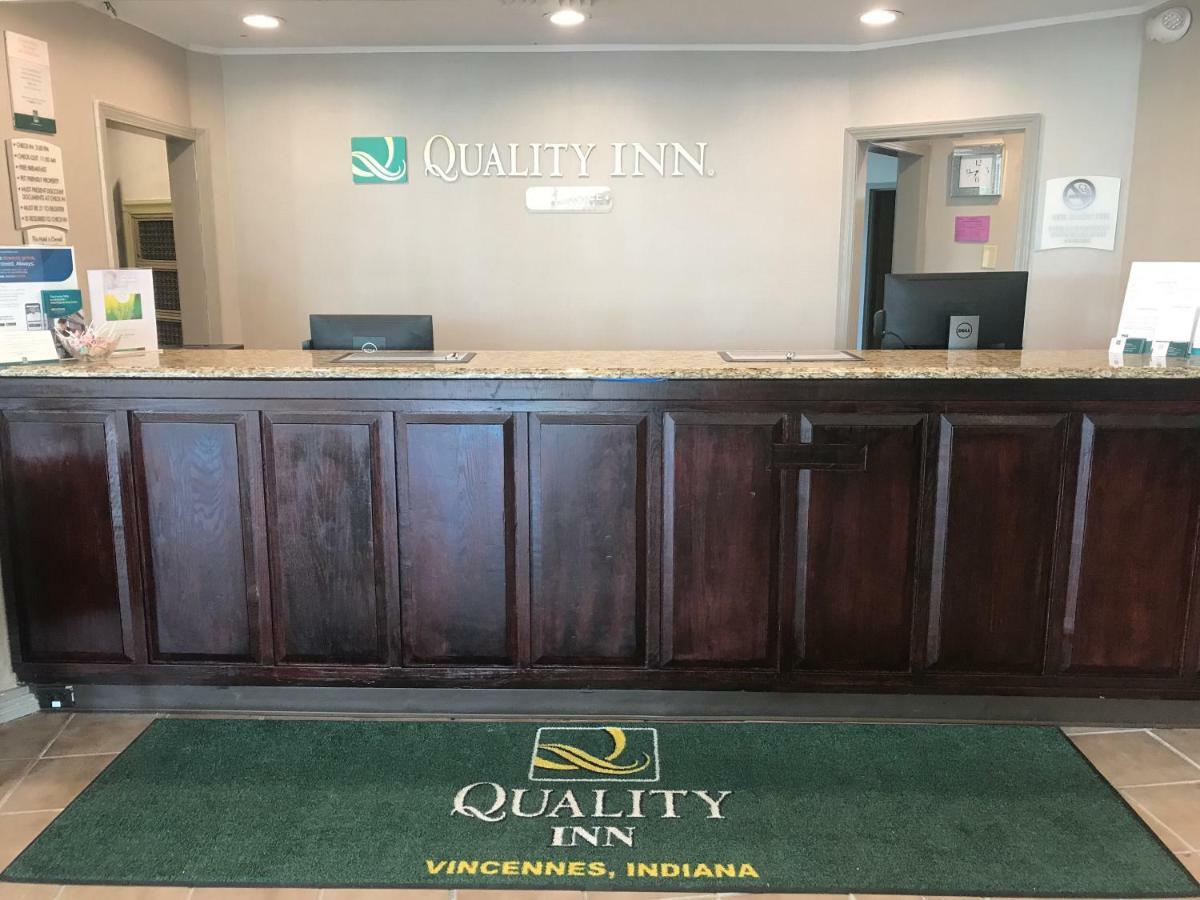 Quality Inn Вінсенс Екстер'єр фото